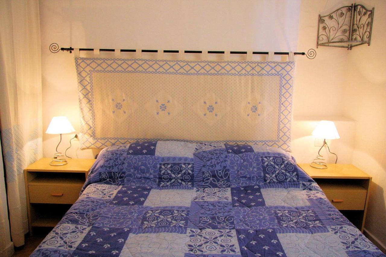 Sa Fiorida Case Vacanze วัลเลดอเรีย ภายนอก รูปภาพ
