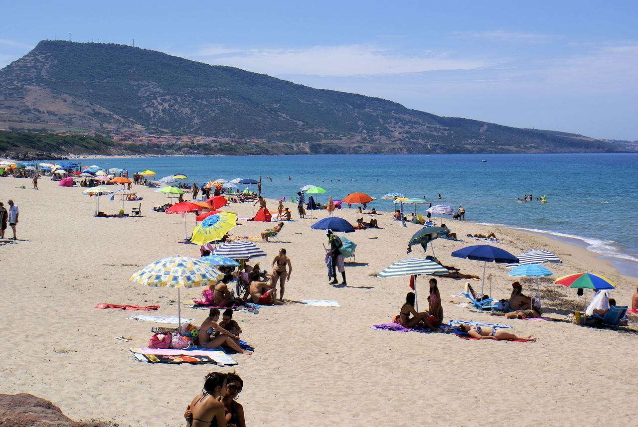 Sa Fiorida Case Vacanze วัลเลดอเรีย ภายนอก รูปภาพ