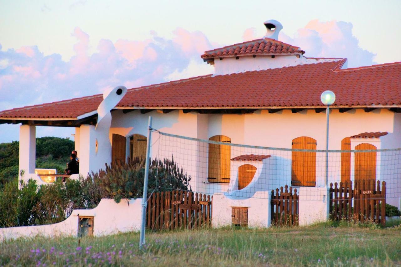 Sa Fiorida Case Vacanze วัลเลดอเรีย ภายนอก รูปภาพ